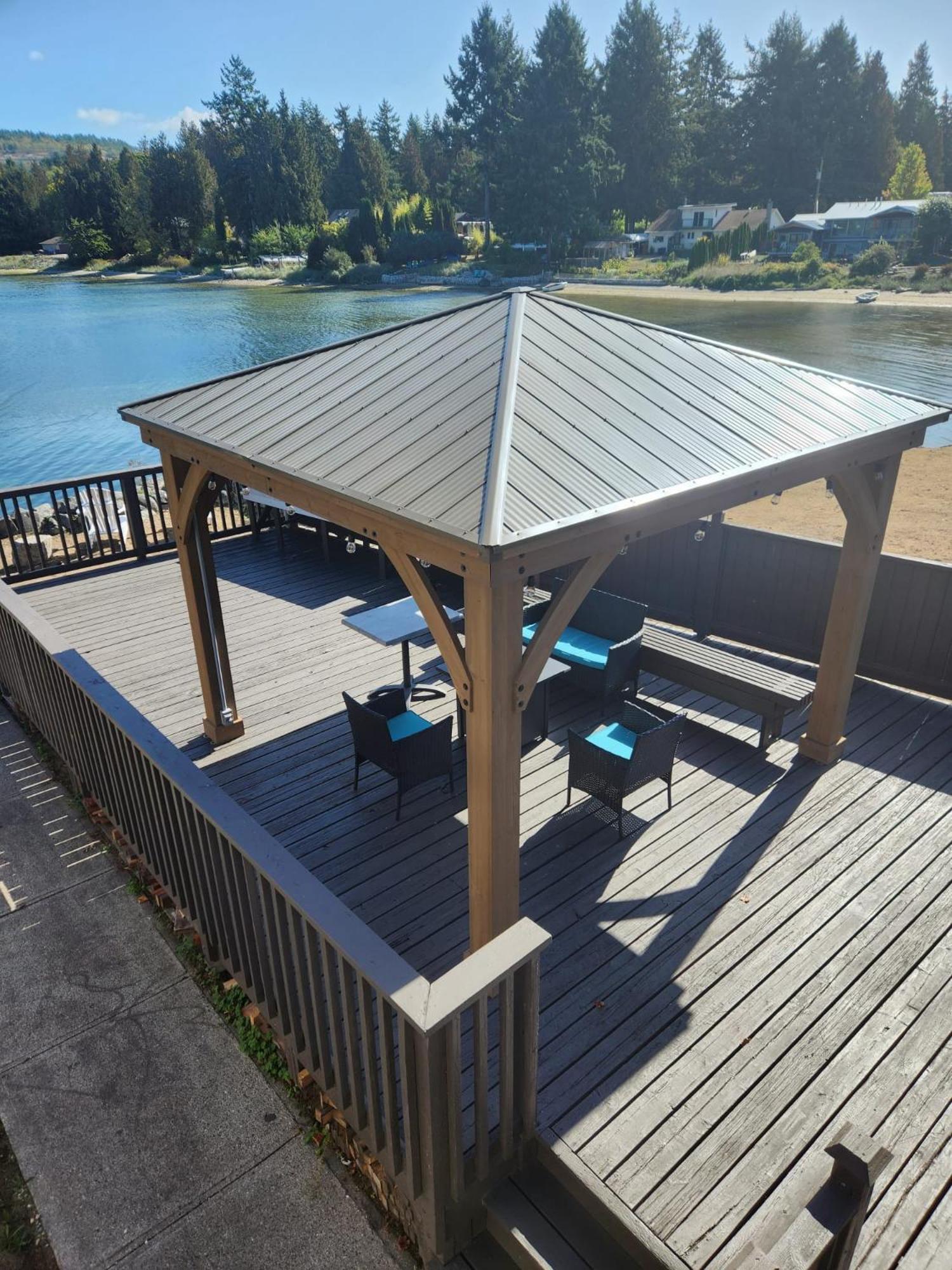 Motel The Spot At Porpoise Bay Sechelt Exterior foto